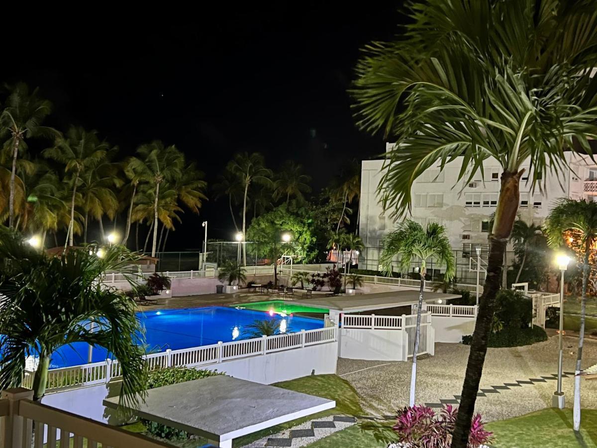 סן חואן Hobie Oceanfront Apartment At Isla Verde מראה חיצוני תמונה