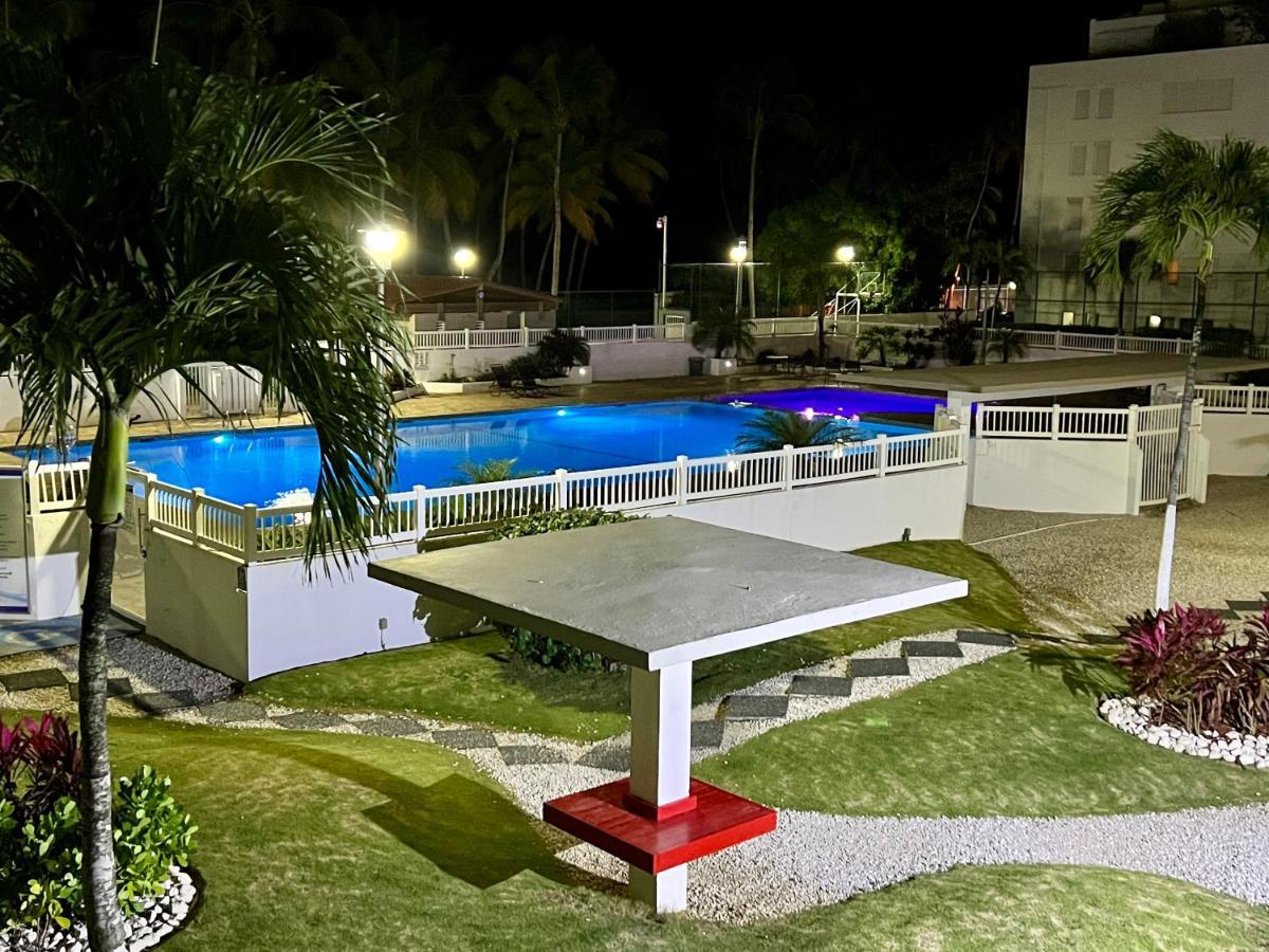 סן חואן Hobie Oceanfront Apartment At Isla Verde מראה חיצוני תמונה