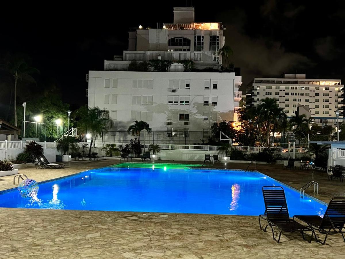 סן חואן Hobie Oceanfront Apartment At Isla Verde מראה חיצוני תמונה