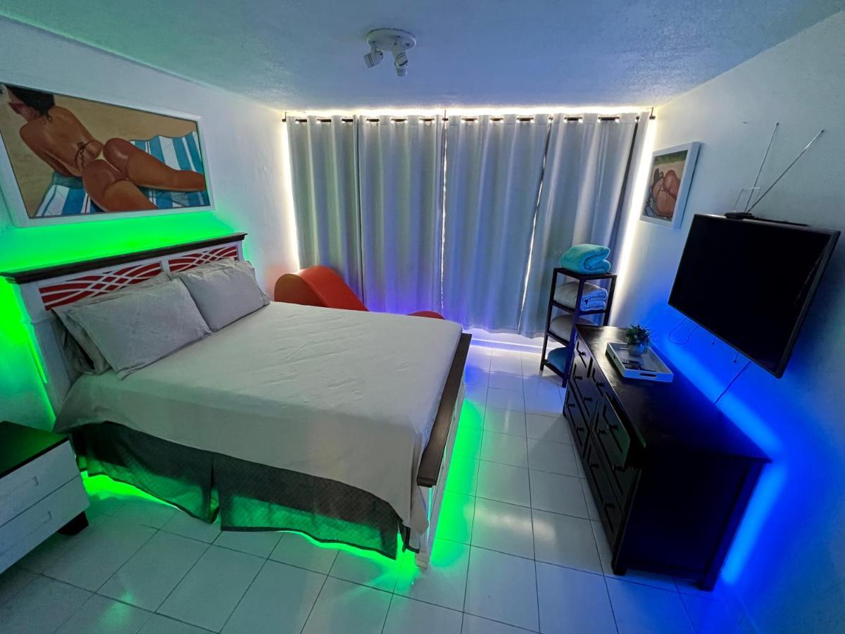 סן חואן Hobie Oceanfront Apartment At Isla Verde מראה חיצוני תמונה