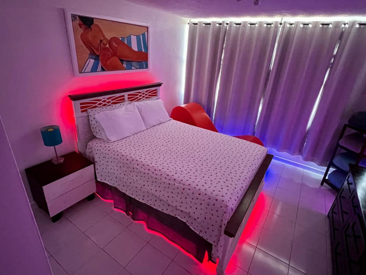 סן חואן Hobie Oceanfront Apartment At Isla Verde מראה חיצוני תמונה